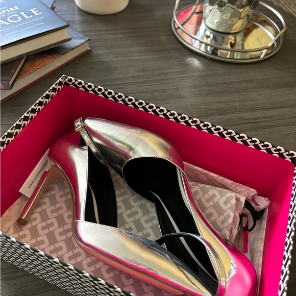 Silver pumps - Picture 9 of 10